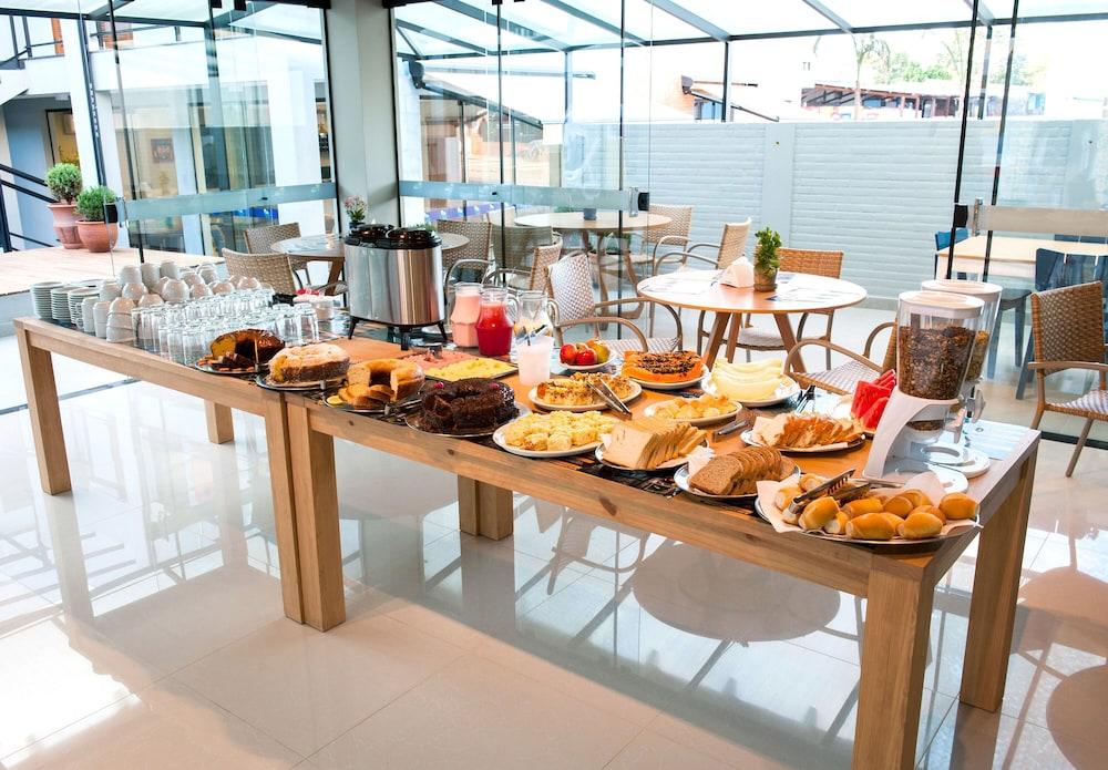 Clh Suites Bonito Centro المظهر الخارجي الصورة